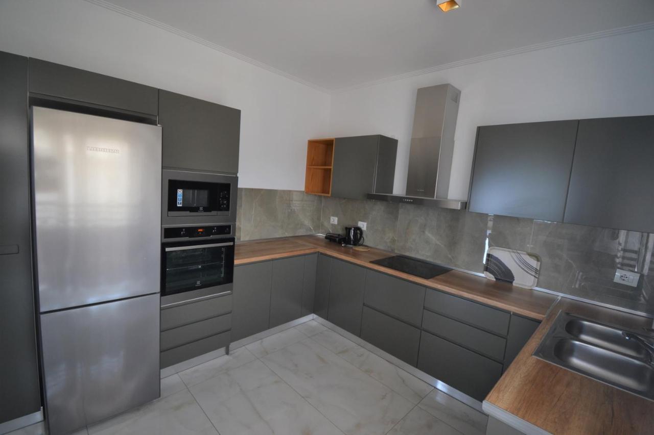 Luxury Penthouse B&E Apartment ซารานเดอ ภายนอก รูปภาพ