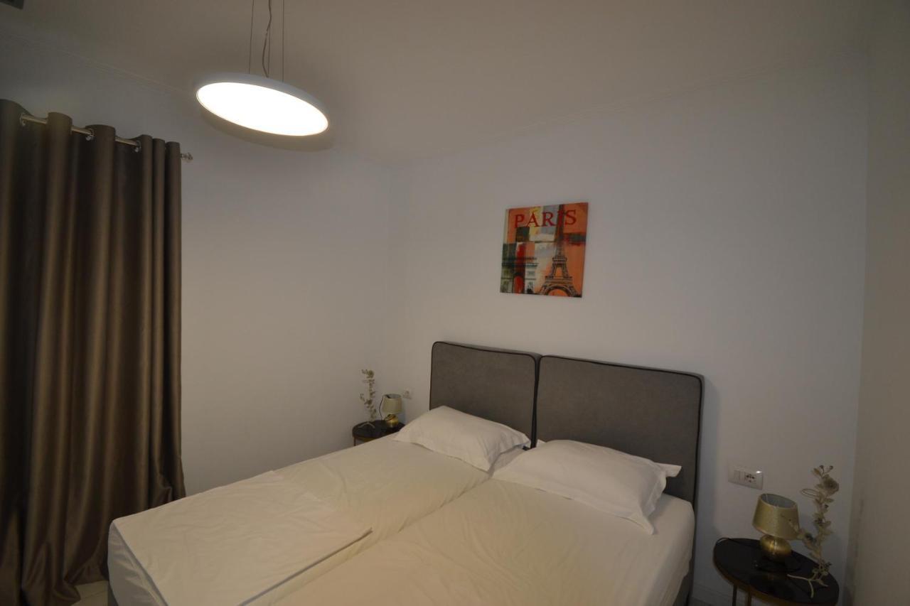 Luxury Penthouse B&E Apartment ซารานเดอ ภายนอก รูปภาพ