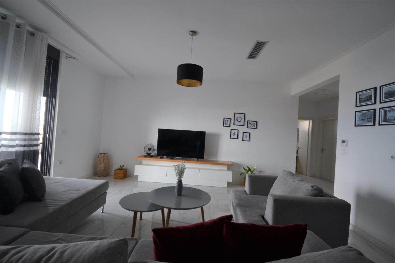 Luxury Penthouse B&E Apartment ซารานเดอ ภายนอก รูปภาพ
