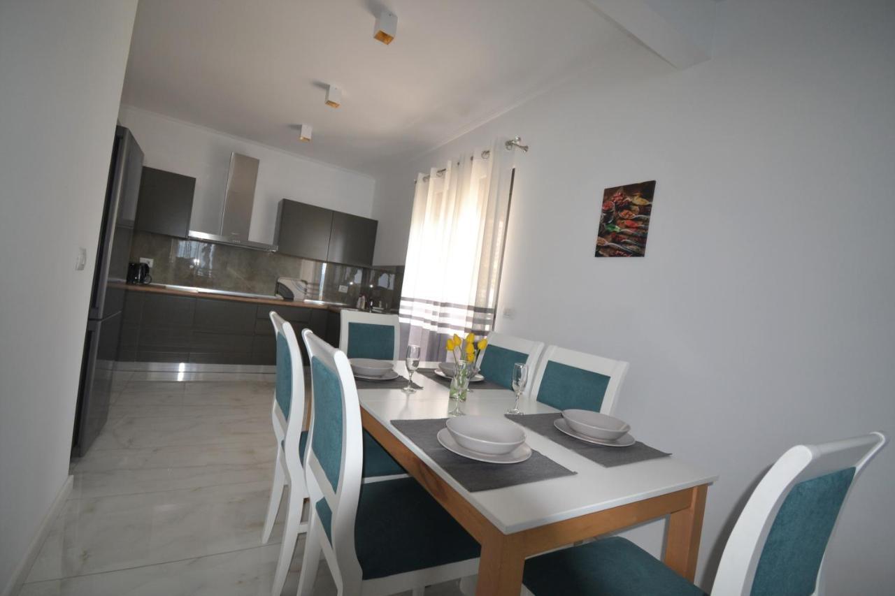 Luxury Penthouse B&E Apartment ซารานเดอ ภายนอก รูปภาพ