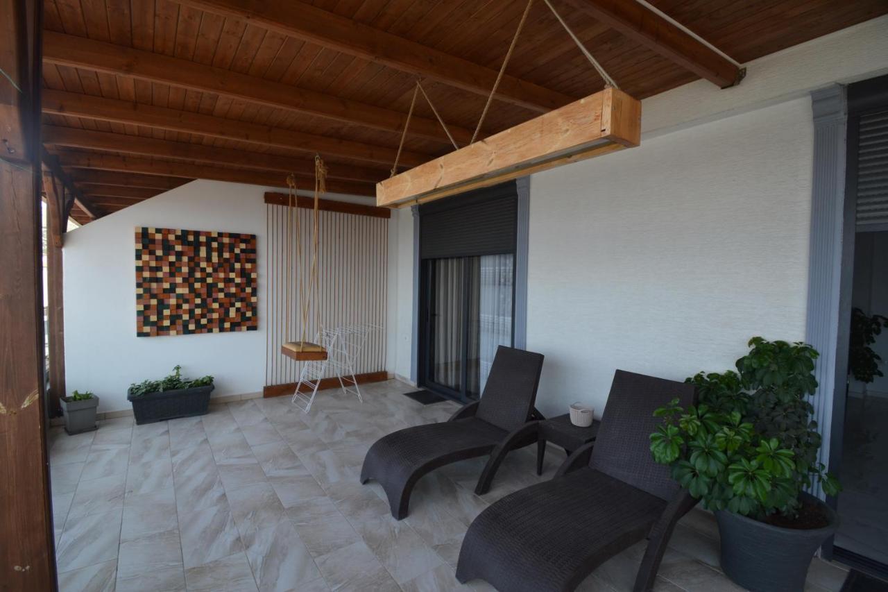 Luxury Penthouse B&E Apartment ซารานเดอ ภายนอก รูปภาพ