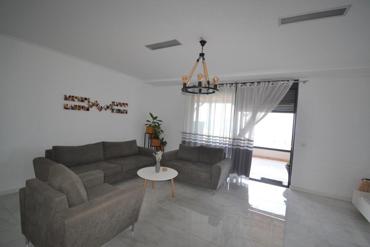 Luxury Penthouse B&E Apartment ซารานเดอ ภายนอก รูปภาพ
