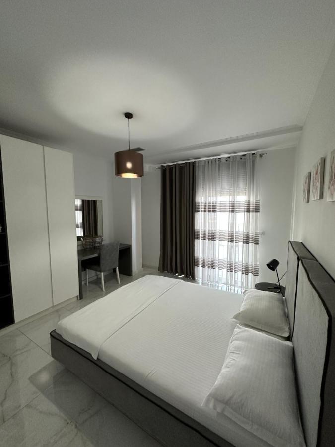 Luxury Penthouse B&E Apartment ซารานเดอ ภายนอก รูปภาพ