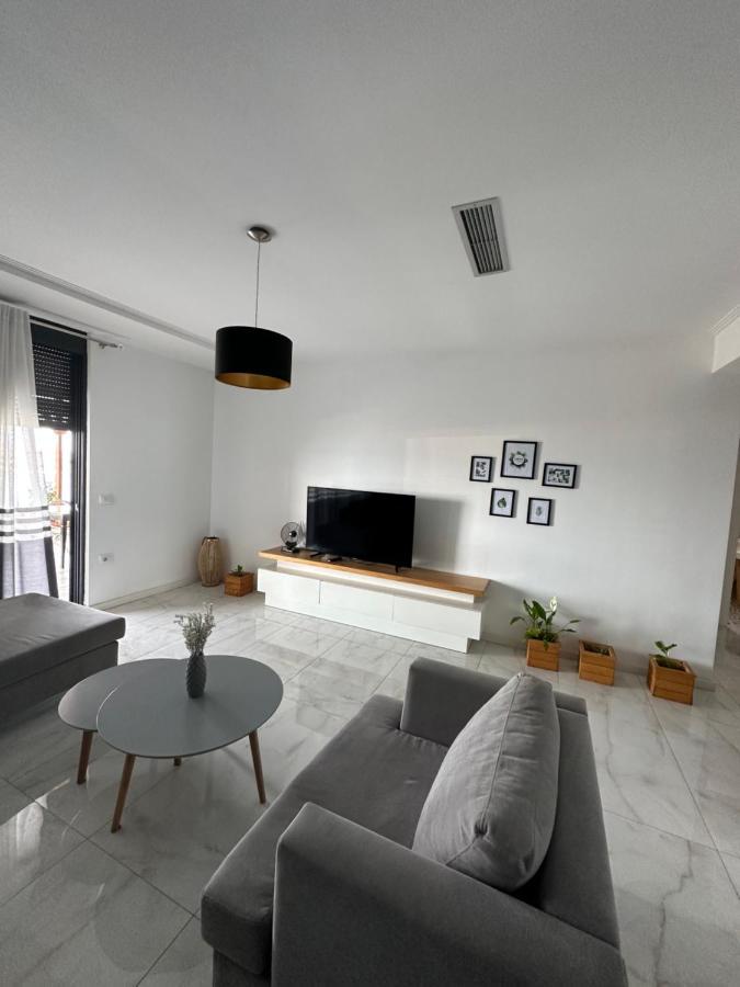 Luxury Penthouse B&E Apartment ซารานเดอ ภายนอก รูปภาพ
